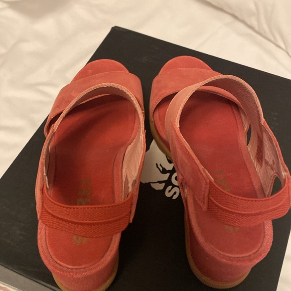 Sorel Joanie II Slingbacks - Picture 8 of 9